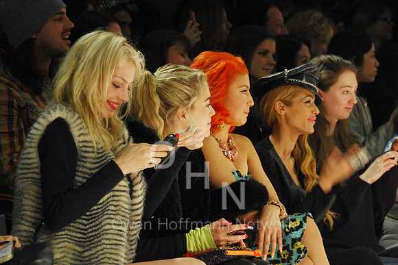 BETSEY JOHNSON F/W 2013 Fashion Show