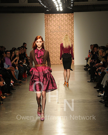 Sophie Theallet Fall/Winter 2015 Runway Show