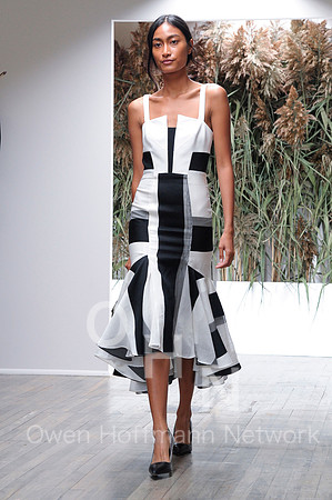Kimora Lee Simmons SS17 Fashion Show and Presentation