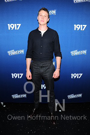1917 Press Line at New York Comic Con for Universal Pictures and Amblin PartnersÕ 1917, the new epic from Oscar¨-winning filmmaker Sam Mendes