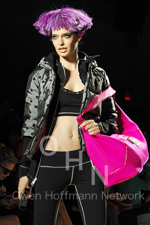 BETSEY JOHNSON F/W 2013 Fashion Show