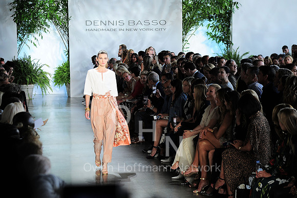 Dennis Basso Spring 2020 Fashion Show