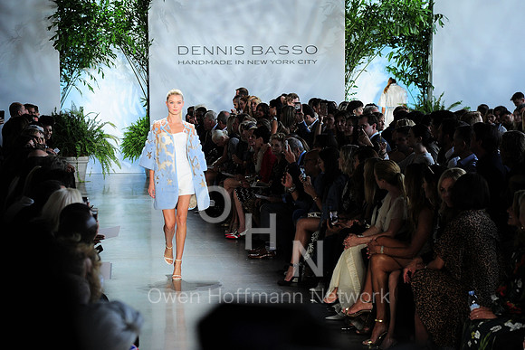 Dennis Basso Spring 2020 Fashion Show