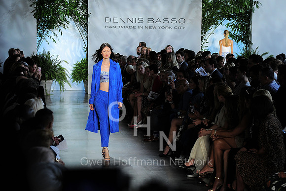 Dennis Basso Spring 2020 Fashion Show