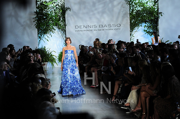 Dennis Basso Spring 2020 Fashion Show