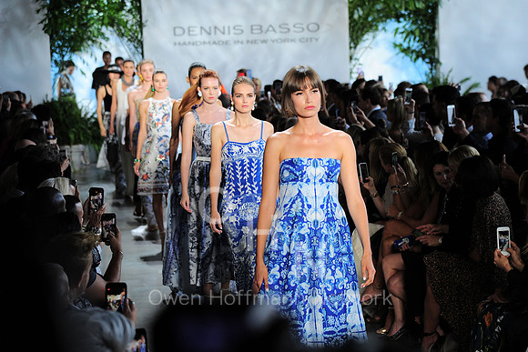 Dennis Basso Spring 2020 Fashion Show