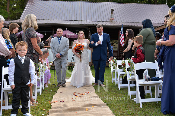 Kendra and Byron Tie the Knot